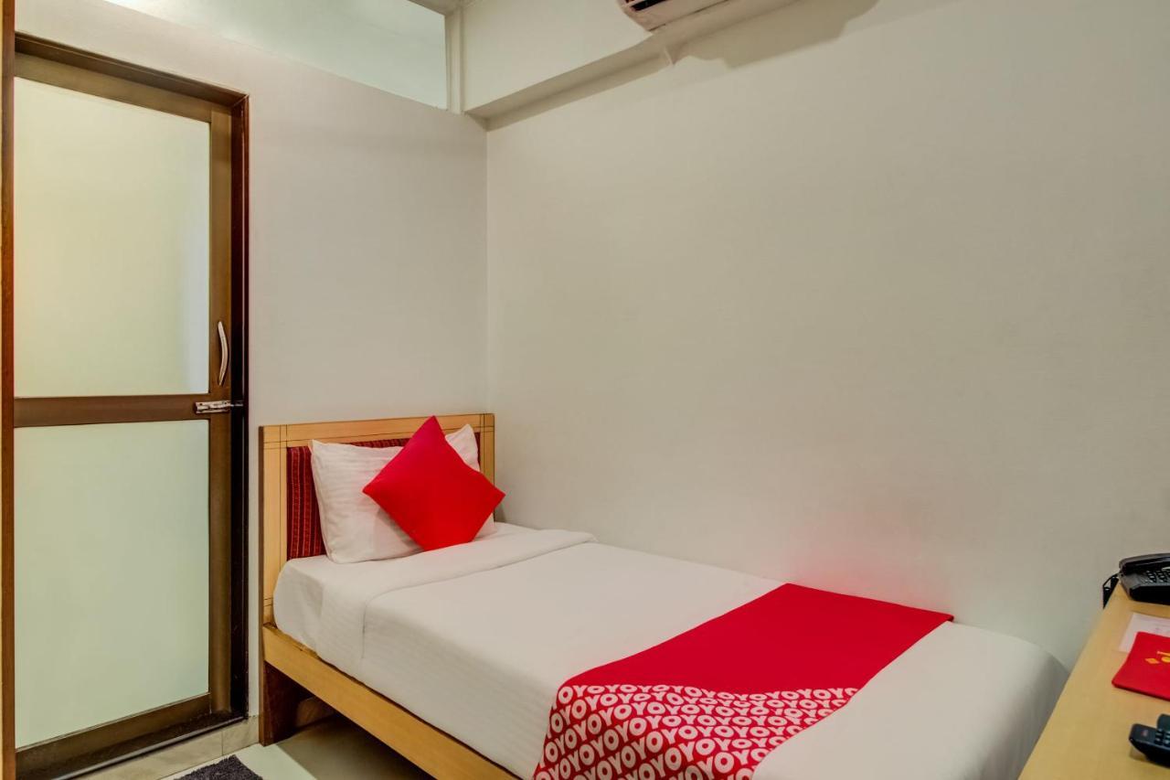Отель Oyo Flagship 572 Santacruz West Мумбаи Экстерьер фото