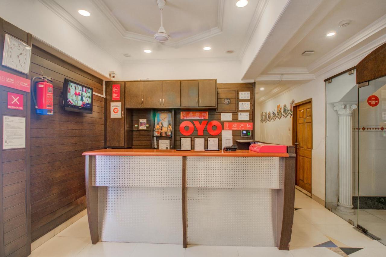 Отель Oyo Flagship 572 Santacruz West Мумбаи Экстерьер фото