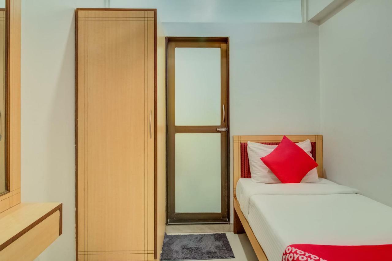 Отель Oyo Flagship 572 Santacruz West Мумбаи Экстерьер фото